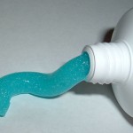 800px-Toothpaste